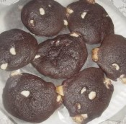 White Chocolate Chip Strawberry Fudge Drop Cookies