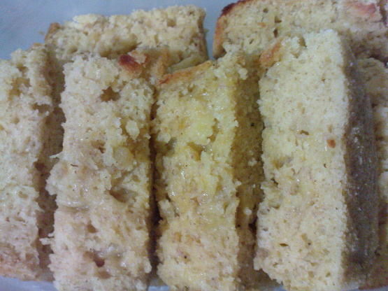 साऊथ इंडियन अय्यंगार स्टाइल रवा केक घरच्याघरी करण्याची एकदम सोपी कृती,  रवाळ-जाळीदार केक तयार - Marathi News | South Indian Iyengar Style Rava Cake  A very easy recipe to make ...