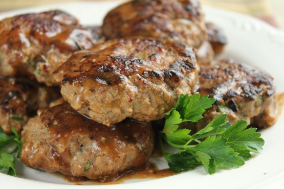 Hamburgers with Brown Gravy (TOTAL Comfort Food aka "Meat Cakes" :)