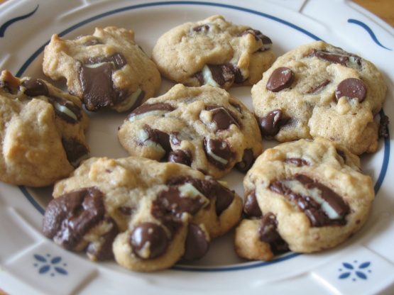 Peppermint Mint Chocolate Chip Cookies Recipe - Food.com