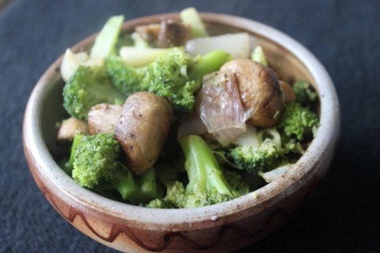 Broccoli With Roasted Shallots & Mushrooms