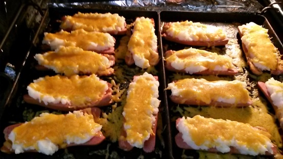 Hot Dogs With Mashed Potatoes