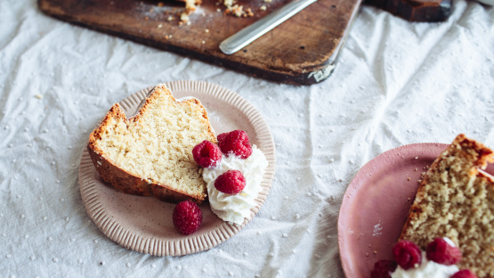 Elvis Presley's Favorite Whipping Cream Pound Cake