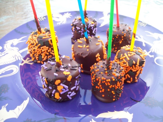Easy Chocolate Covered Marshmallows!