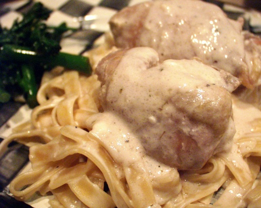 Baked Chicken in Parmesan and Roasted Garlic Sauce Recipe - Food.com