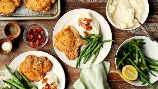 Old-Fashioned Pan-Fried Pork Chops
