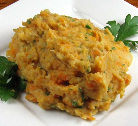 Mashed Potatoes and Carrots With Paprika and Parsley Recipe - Food.com