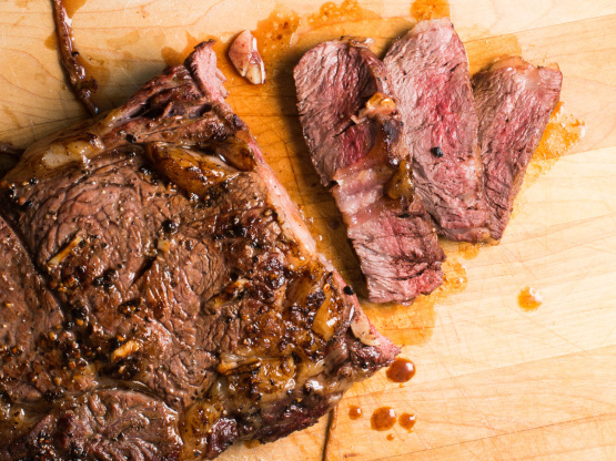 Pepper-Crusted Prime Rib With Horseradish Sauce