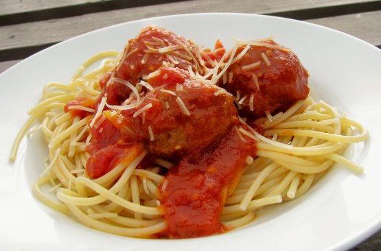 Spaghetti With Small Meatballs