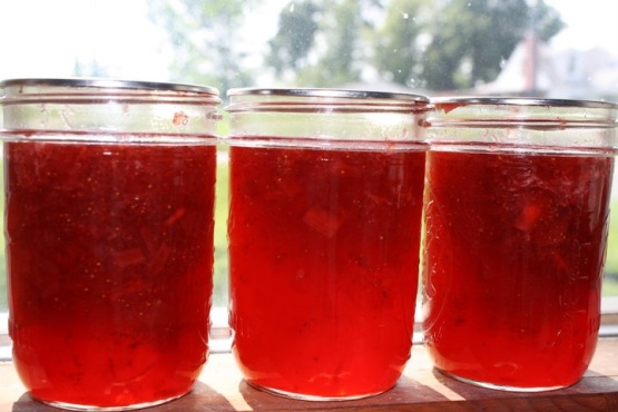 Strawberry Rhubarb Jam Liquid Certo Recipe Genius Kitchen Strawberry Rhubarb Jam Liquid Certo Recipe Genius Kitchen