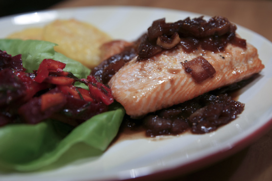 Salmon With Caramelized Onion and Fig Sauce Recipe - Food.com