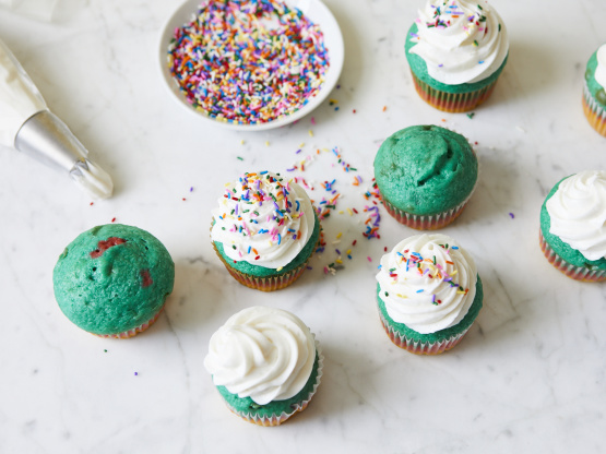 Unicorn Poop Cupcakes