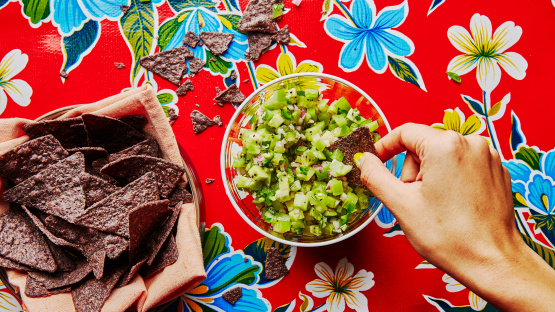 Kiwi & Tomatillo Pico De Gallo