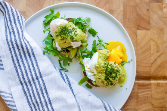 Healthy Eggs Benedict With Avocado Hollandaise