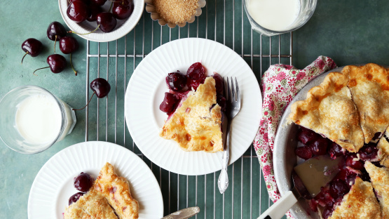 Twin Peaks -  Double R Diner Cherry Pie