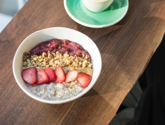 Overnight Oats with Dates & Strawberries