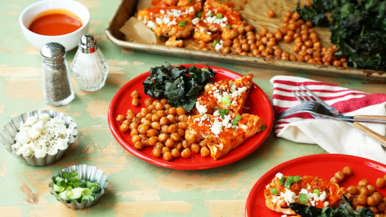 Buffalo Cauliflower With Roasted Chickpeas & Kale