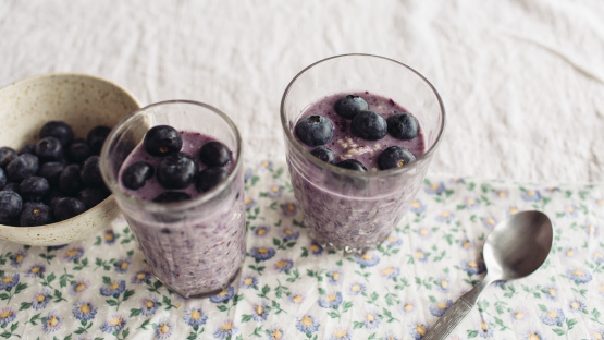 Triple Blueberry Overnight Oats