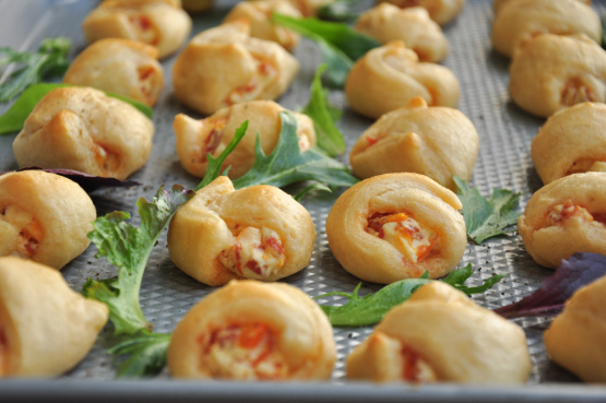 Easy, Cheesy Puff Balls