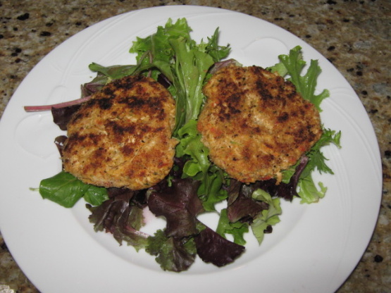 Tuscan Chicken Cakes With Golden Aioli Recipe - Genius Kitchen