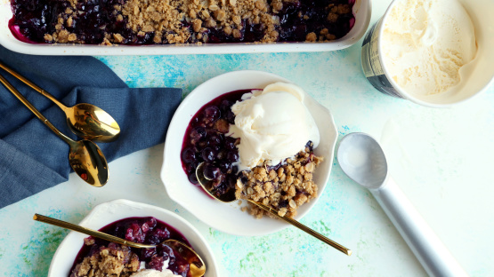 The Best Blueberry Crisp