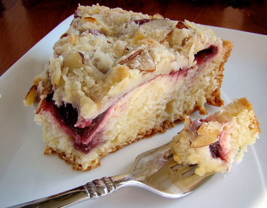 Raspberry Cream Cheese Coffee Cake Recipe - Genius Kitchen