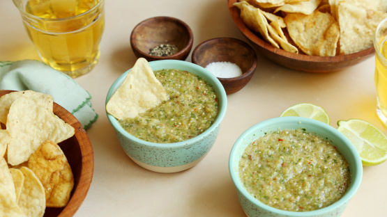 Spicy Tomatillo Salsa Verde