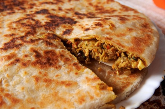 KEEMa ROTI