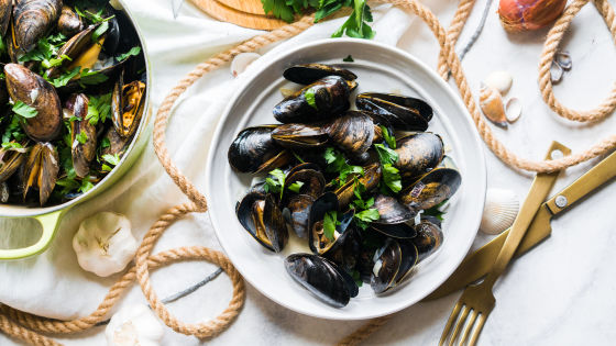 Mussels in White Wine & Garlic