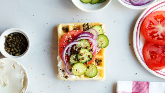 Cream cheese, tomato, red onion, cucumber, capers & everything bagel seasoning
