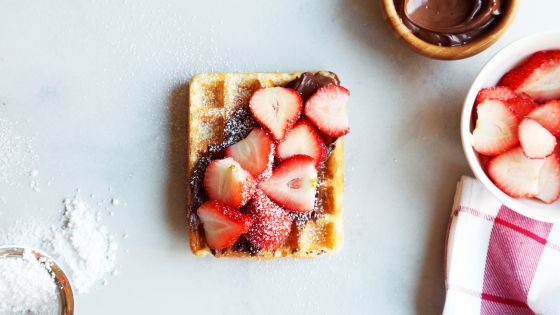 Nutella, Strawberries & Powdered Sugar