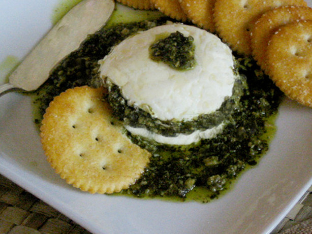 Easy Pesto Dip