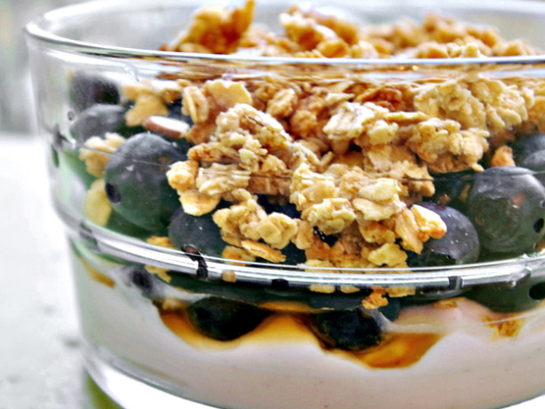 Crunchy Yogurt & Berries