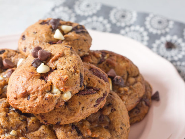 Pumpkin Chocolate Chip Cookies