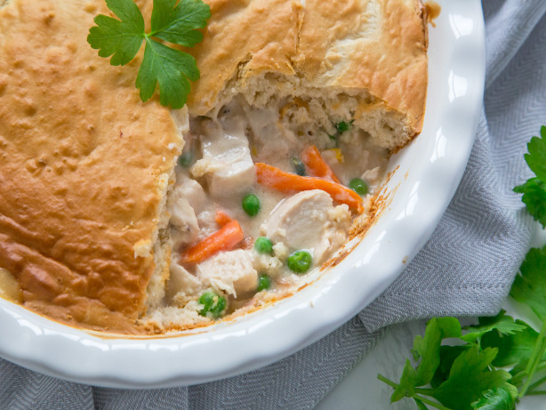 Easy Bisquick Chicken Pot Pie