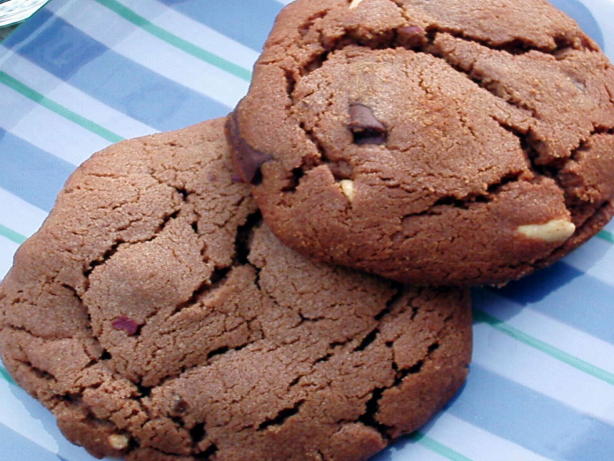 Double-Chocolate Chunk & Peanut Cookies