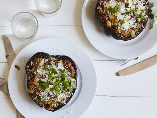 Sausage & Apple-Stuffed Acorn Squash
