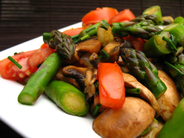 Asparagus & Mushrooms Stir-Fry
