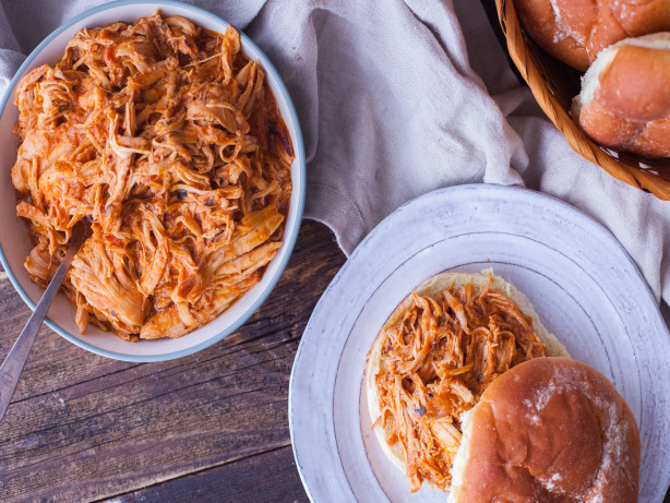 Slow Cooker Pulled Chicken