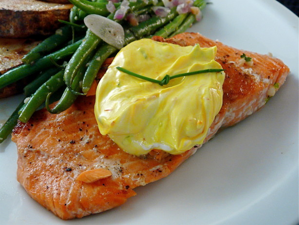 Salmon with Saffron Cream Sauce