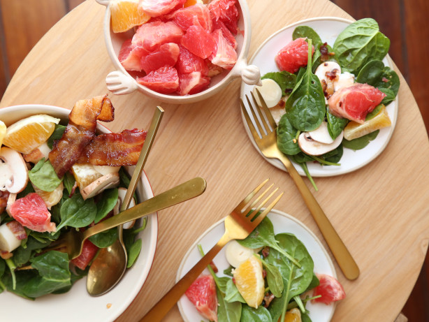 Grapefruit Spinach Salad
