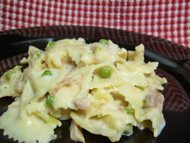 Creamy Cheesy Ham & Pasta
