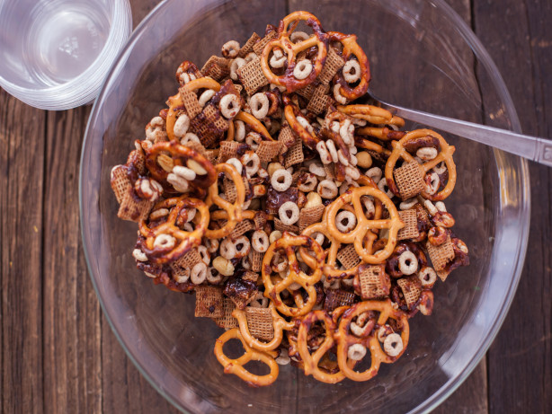 Caramel Snack Attack Mix