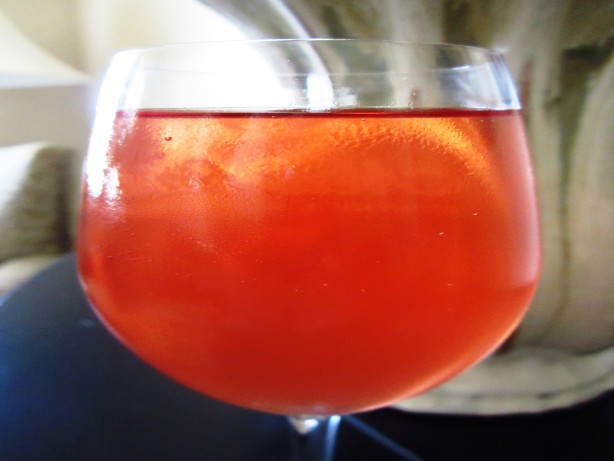 Cosmopolitan Champagne