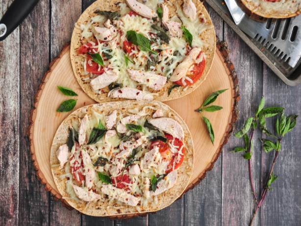 Grilled Chicken Flatbread Pizza