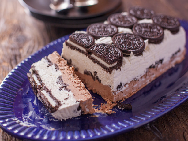 Oreo Ice Cream Cake