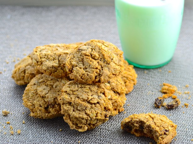 Oatmeal Raisin Cookies