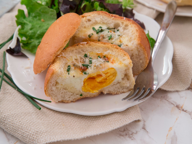 Baked Eggs in Bread