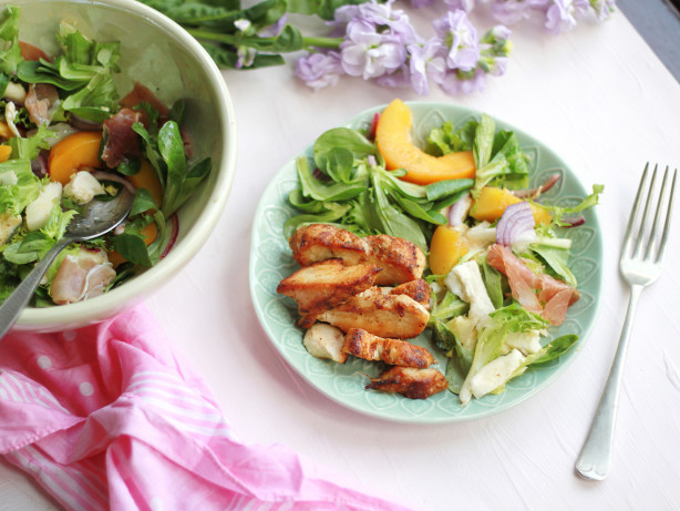 Chicken with Peach & Prosciutto Salad
