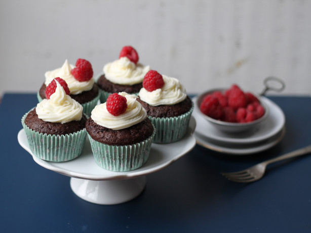 Banana Split Cupcakes